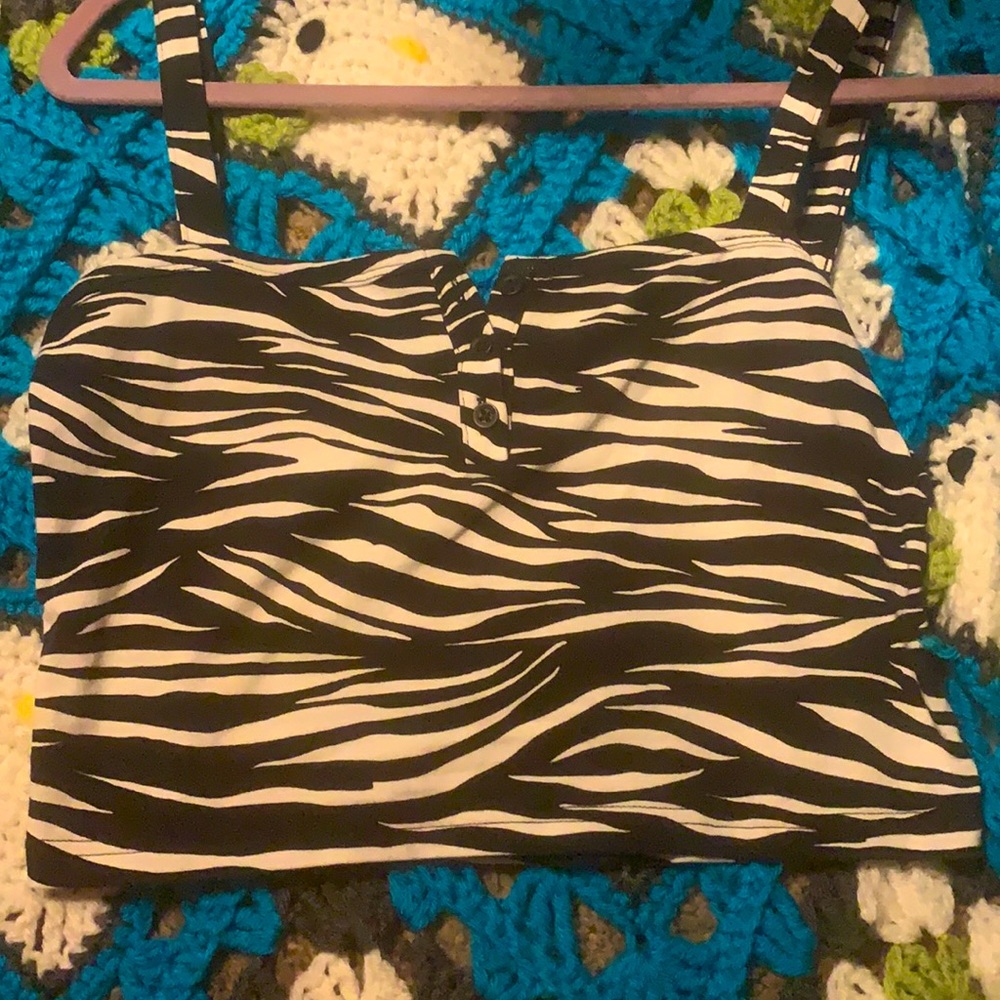 zebra top from pacsun